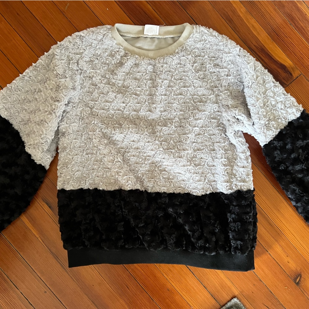 Women’s rose plush sweater